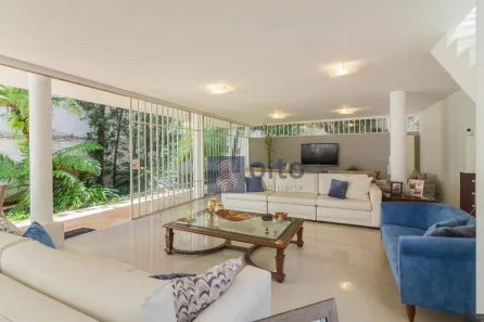 Casa com 4 Quartos à venda, 700m² no Pacaembu, São Paulo