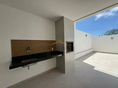 Casa com 3 Quartos à venda, 140m² no Granja dos Cavaleiros, Macaé