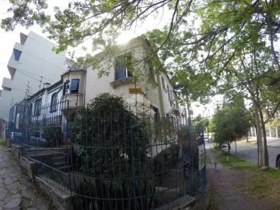 Casa com 3 Quartos à venda, 200m² no Petrópolis, Porto Alegre
