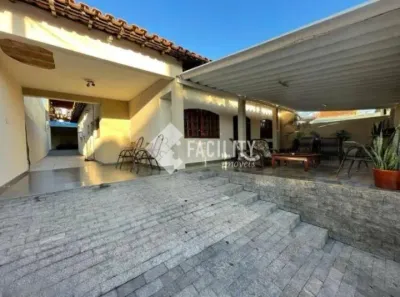 Casa com 3 Quartos para alugar, 375m² no Jardim Campos Elíseos, Campinas