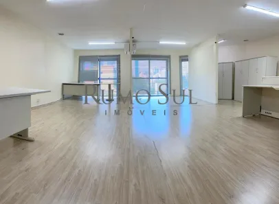 Imóvel Comercial para alugar, 250m² no Vila Tramontano, São Paulo
