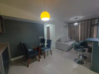 Apartamento com 2 Quartos para alugar, 68m² no Jardim Carvalho, Porto Alegre