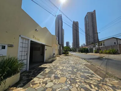 Casa com 4 Quartos à venda, 362m² no Jardim América, Goiânia