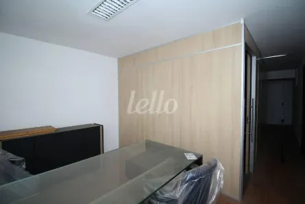 Sala Comercial para alugar, 130m² no Bela Vista, São Paulo