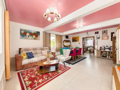 Casa com 3 Quartos à venda, 270m² no Vila Jardim, Porto Alegre