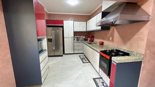 Casa com 4 Quartos à venda, 360m² no Centro, Botucatu