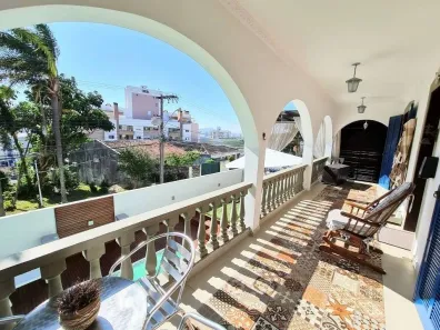 Casa com 4 Quartos à venda, 220m² no Itaguaçu, Florianópolis