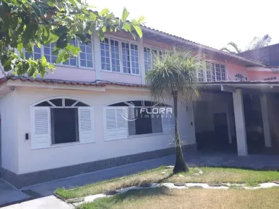 Casa com 5 Quartos à venda, 625m² no Piratininga, Niterói