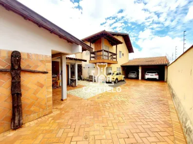 Sobrado com 4 Quartos à venda, 300m² no Ideal, Londrina