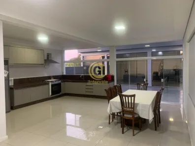 Sobrado com 4 Quartos à venda, 270m² no Condomínio Residencial Fogaça, Jacareí