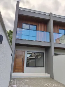 Sobrado com 3 Quartos à venda, 125m² no Floresta, Joinville