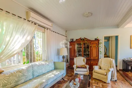 Casa com 3 Quartos à venda, 152m² no Chácara das Pedras, Porto Alegre