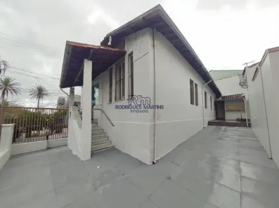 Casa com 5 Quartos à venda, 195m² no Carlos Prates, Belo Horizonte