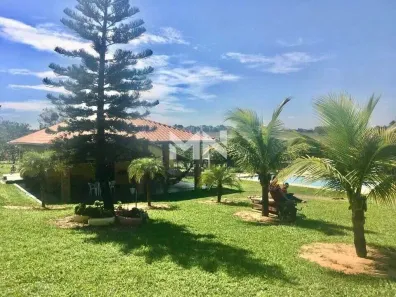 Fazenda/Sítio com 3 Quartos à venda, 2800m² no Chácara Maracajás, Salto