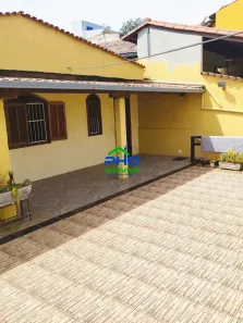 Casa com 3 Quartos à venda, 360m² no Monte Castelo, Contagem