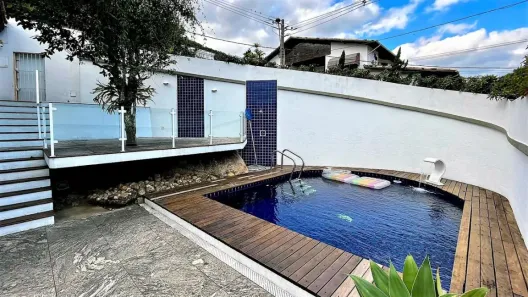 Casa com 5 Quartos à venda, 350m² no São Francisco, Niterói