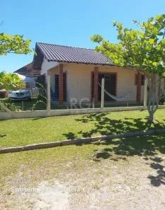 Casa com 3 Quartos à venda, 300m² no Torres, Torres