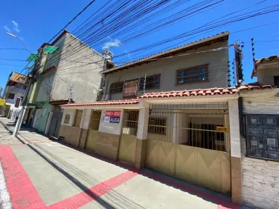 Sobrado com 5 Quartos para alugar, 130m² no Soteco, Vila Velha