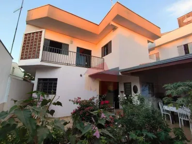 Sobrado com 3 Quartos à venda, 234m² no Vila Mariana, Americana