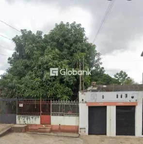 Imóvel Comercial com 11 Quartos à venda, 628m² no Cândida Câmara, Montes Claros