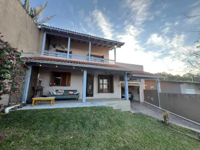 Casa com 4 Quartos para alugar, 220m² no Duque de Caxias, São Leopoldo
