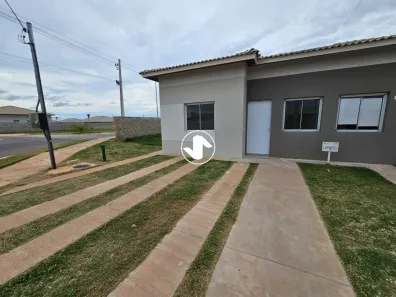 Casa de Condomínio com 3 Quartos à venda, 79m² no Petrópolis, Várzea Grande