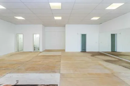 Sala Comercial para alugar, 136m² no Petrópolis, Porto Alegre