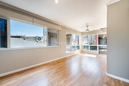 Apartamento com 2 Quartos à venda, 72m² no Independência, Porto Alegre