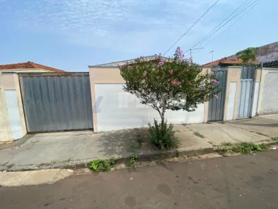 Casa com 2 Quartos à venda, 108m² no Jardim São João Batista, São Carlos