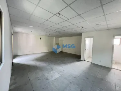 Sala Comercial para alugar, 665m² no Valongo, Santos