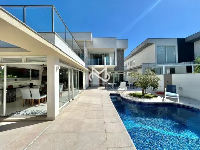Casa com 6 Quartos à venda, 360m² no Vista Linda, Bertioga