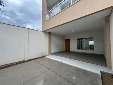 Casa com 3 Quartos para alugar, 132m² no Manguinhos, Serra