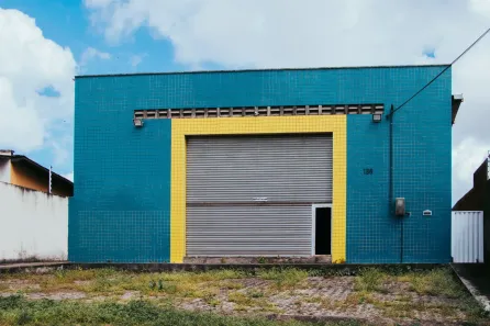 Galpão/Depósito/Armazém para venda ou aluguel, 735m² no Pacajus, Pacajus