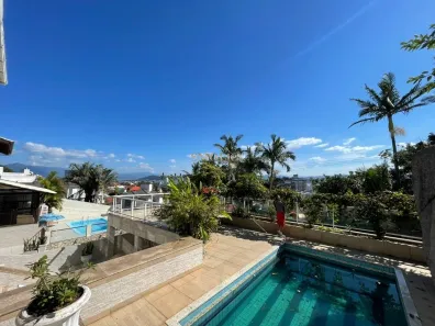 Casa com 5 Quartos à venda, 280m² no Abraão, Florianópolis