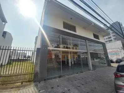 Sala Comercial para alugar, 450m² no Centro, Tubarão