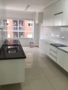 Apartamento com 2 Quartos para alugar, 78m² no Condomínio Royal Park, São José dos Campos