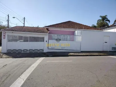 Casa com 3 Quartos à venda, 250m² no Vila Oliveira, Mogi das Cruzes