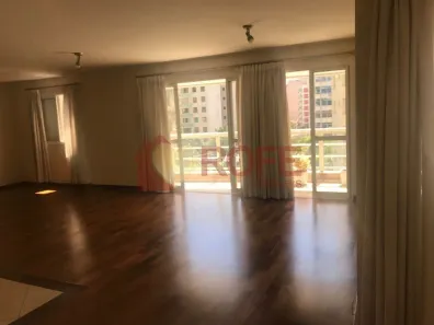 Apartamento com 3 Quartos para alugar, 174m² no Itaim Bibi, São Paulo