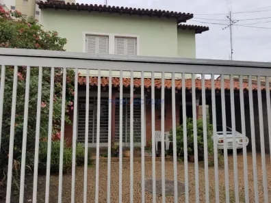Sobrado com 3 Quartos à venda, 274m² no Cambuí, Campinas
