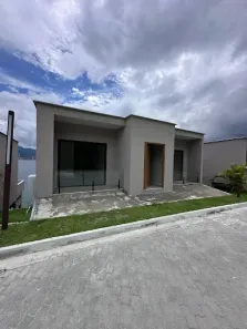 Casa de Condomínio com 4 Quartos à venda, 260m² no Biscaia, Angra dos Reis