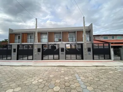 Sobrado com 2 Quartos à venda, 79m² no Floresta, Joinville