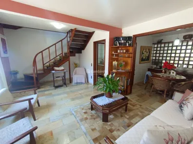 Casa com 3 Quartos à venda, 200m² no Roçado, São José