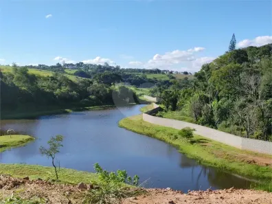 Lote/Terreno à venda, 300m² no Centro, Bom Jesus dos Perdões