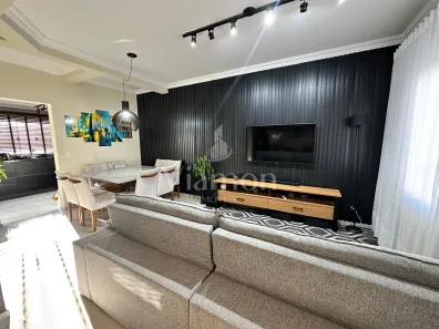 Sobrado com 3 Quartos à venda, 180m² no Pilarzinho, Curitiba