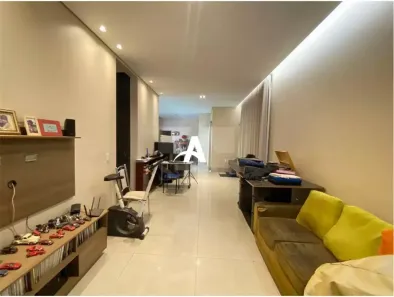 Casa com 3 Quartos à venda, 242m² no Segismundo Pereira, Uberlândia