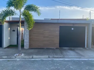 Casa de Condomínio com 3 Quartos à venda, 130m² no Centro, Eusébio