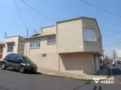 Sobrado com 3 Quartos à venda, 175m² no Nossa Senhora da Abadia, Uberaba