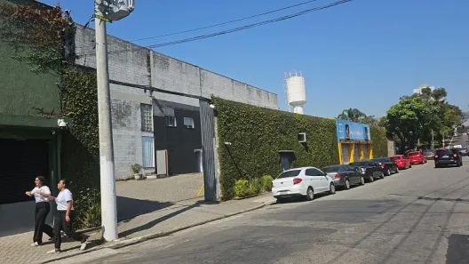 Galpão/Depósito/Armazém à venda, 2500m² no Vila Santana, São Paulo