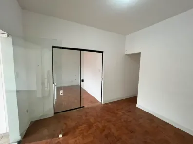Imóvel Comercial com 4 Quartos para alugar, 100m² no Jardim Independência, Taubaté