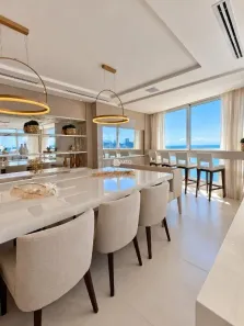 Apartamento com 3 Quartos para alugar, 200m² no Centro, Balneário Camboriú
